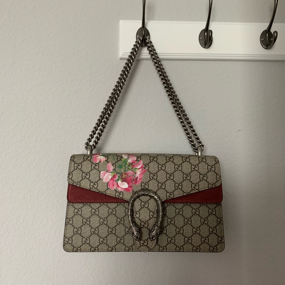 Gucci shoulder bag